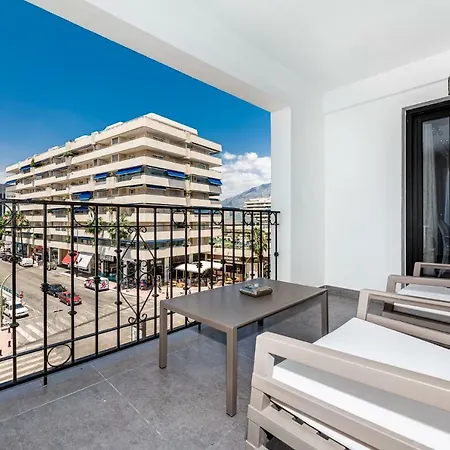 By Riva - Luxurious, Exclusive 2 Bedroom Apt Inside Puerto Banus Marbella Exterior photo